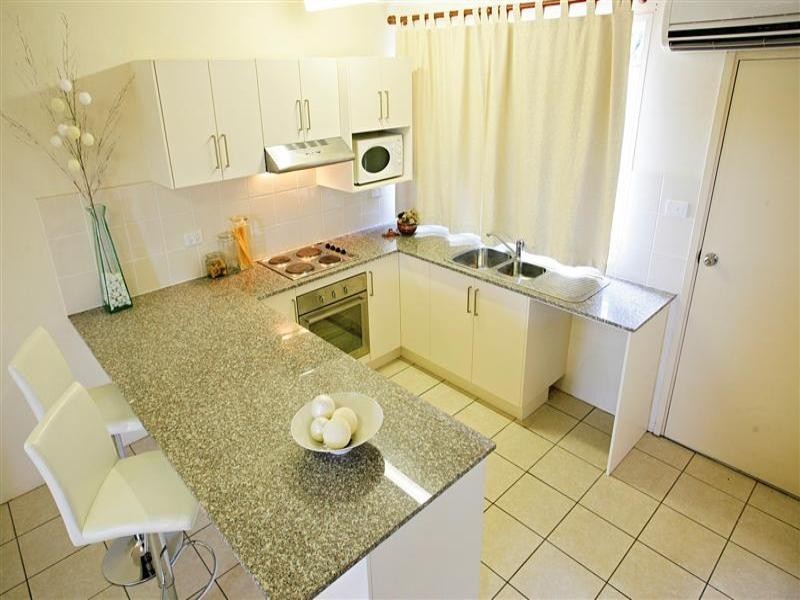 3/2 Bundock Street, Castle Hill QLD 4810