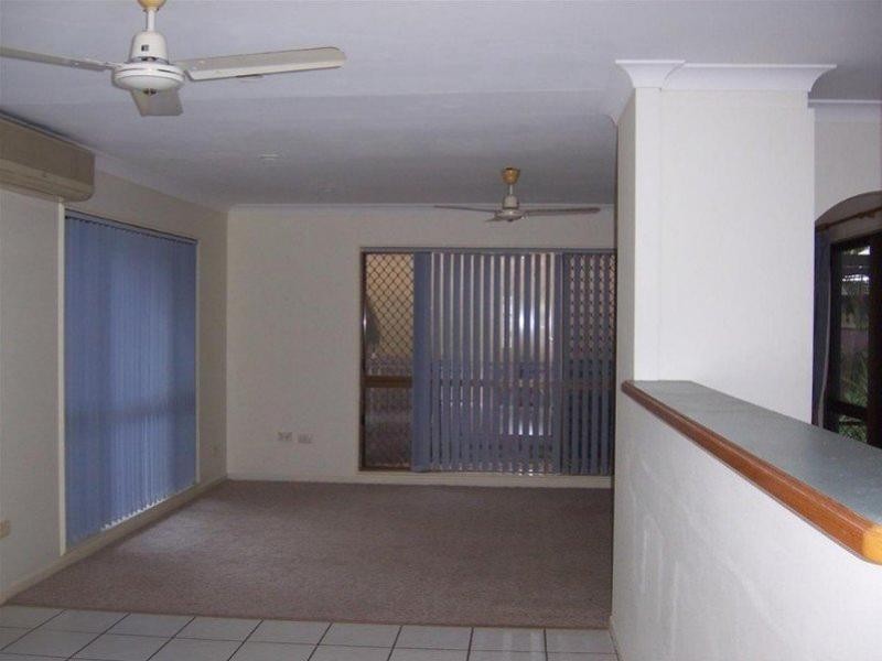 5 Sandalan Court, Bushland Beach QLD 4818