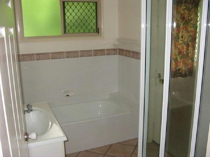 1/15 Thompson Street, Aitkenvale QLD 4814