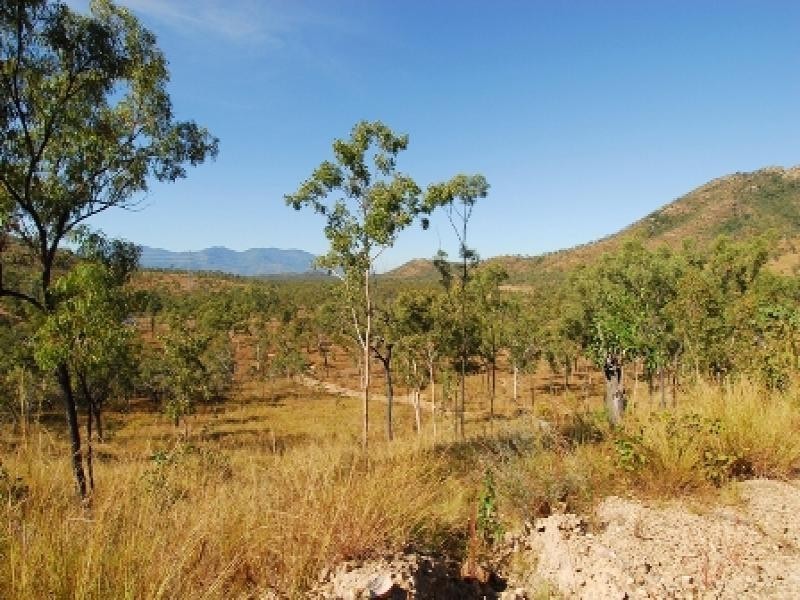 176 Chisholm Trail, Oak Valley QLD 4811
