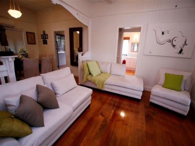 49 Tully Street, South Townsville QLD 4810