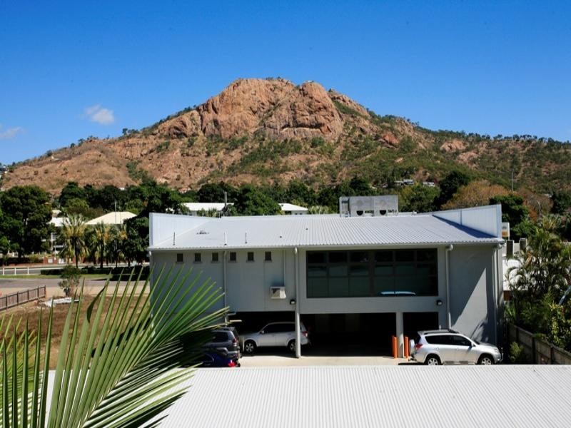 6/60 Mitchell Street, North Ward QLD 4810