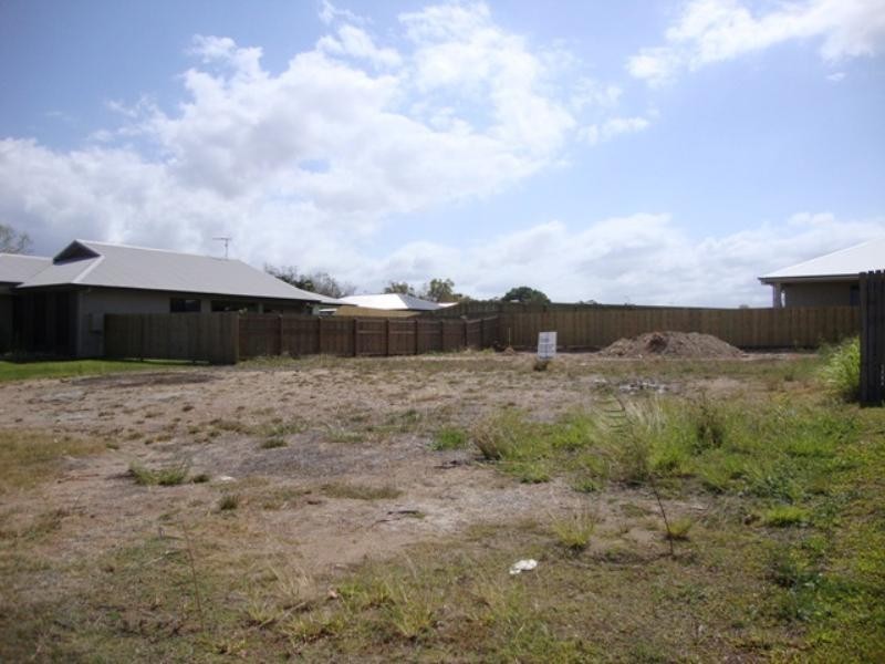 3 Rangeleigh Court, Mount Louisa QLD 4814