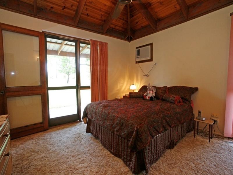 328 Valley Drive, Oak Valley QLD 4811