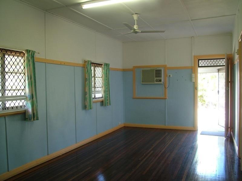 25 Fitzroy Street, Cranbrook QLD 4814