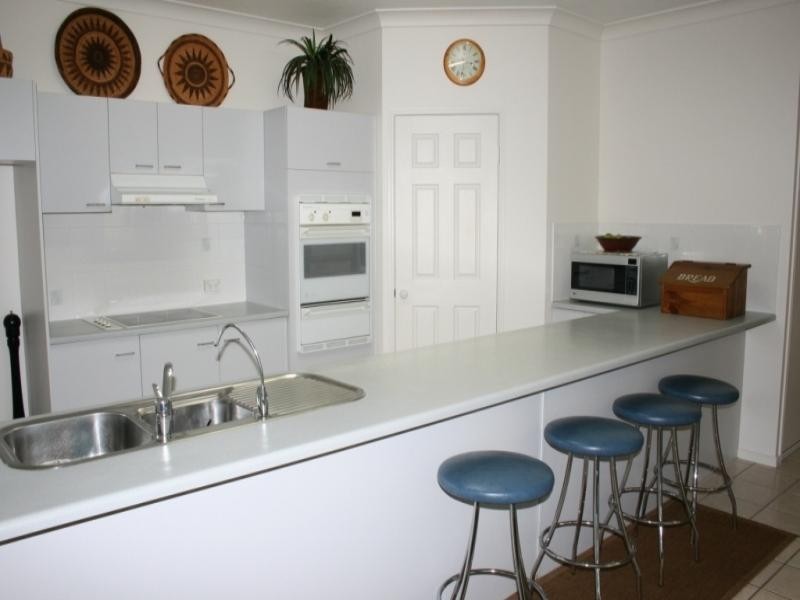 9 Rumbala Court, Bushland Beach QLD 4818