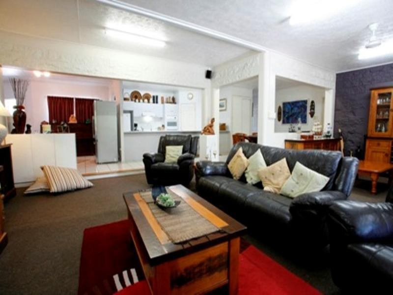 9 Rumbala Court, Bushland Beach QLD 4818