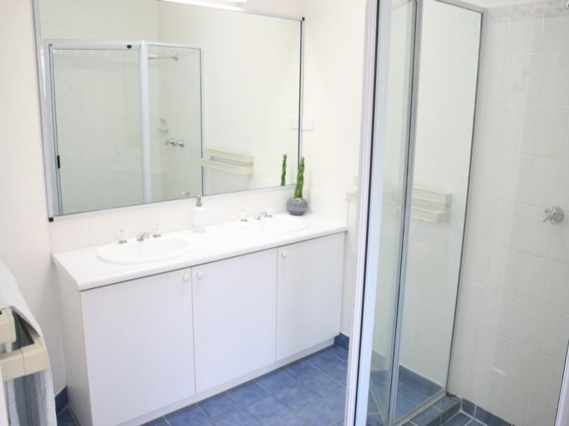 9 Rumbala Court, Bushland Beach QLD 4818