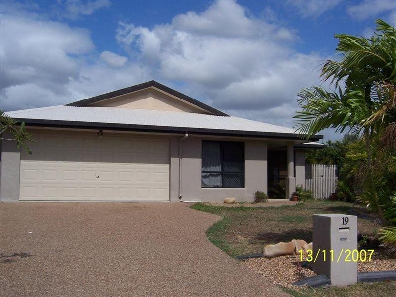 19 Templeton Crescent, Douglas QLD 4814