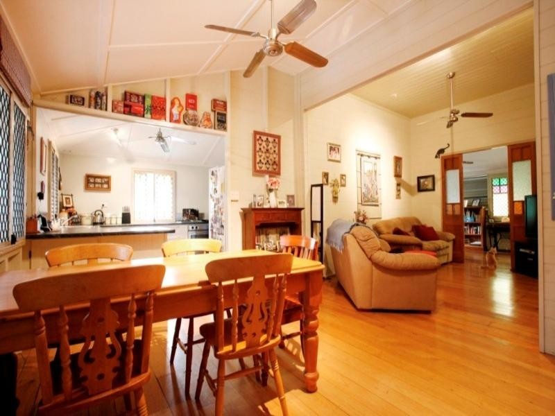 12 Ninth Avenue, Railway Estate QLD 4810