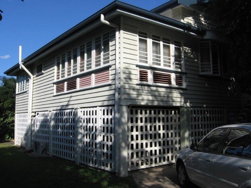 10 Sycamore Street, Pimlico QLD 4812