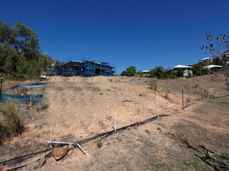 2 Chandon Place, Castle Hill QLD 4810