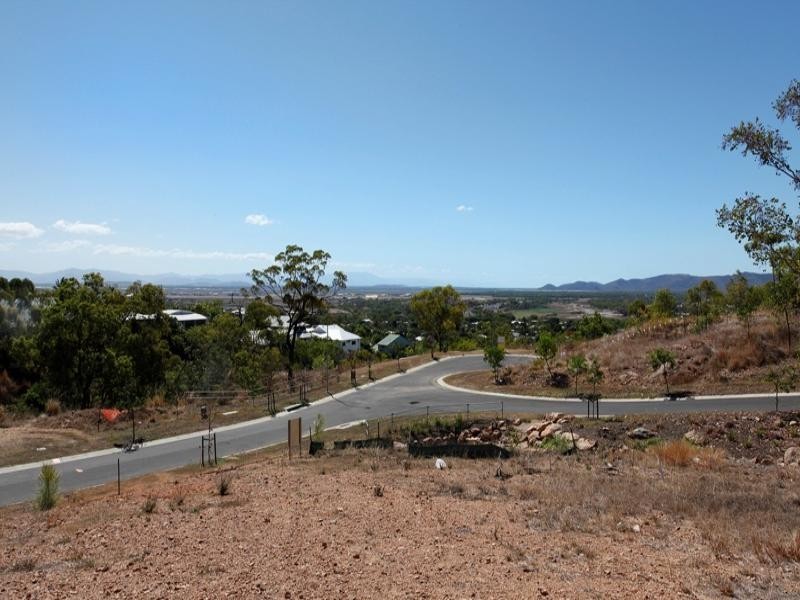 2 Chandon Place, Castle Hill QLD 4810