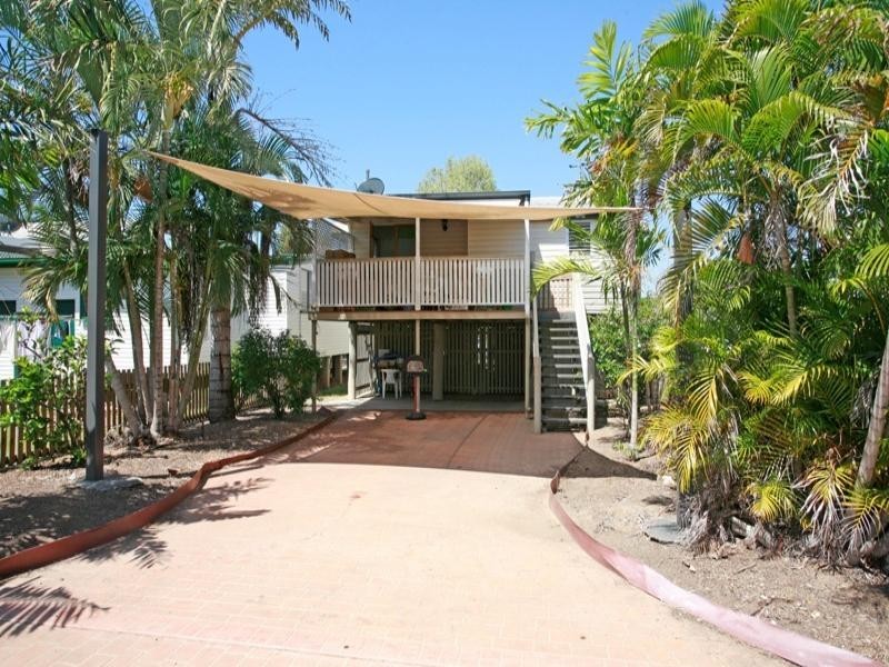 24 Ninth Avenue, Railway Estate QLD 4810