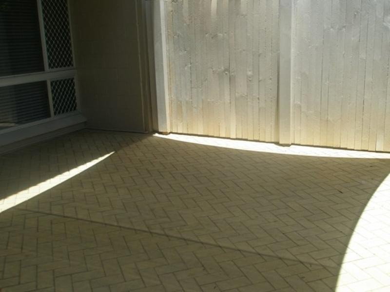 2/8 Ethel Street, Hyde Park QLD 4812