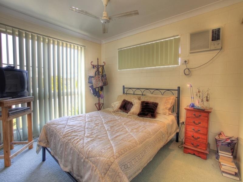 8 Gilmour Crescent, Kirwan QLD 4817