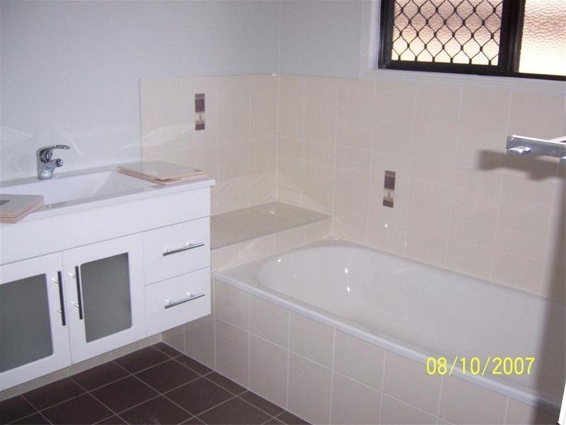 14 Moreton Ash Drive, Douglas QLD 4814