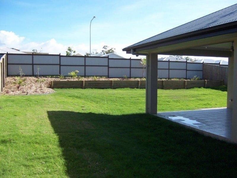 4 Mentmore Court, Bushland Beach QLD 4818