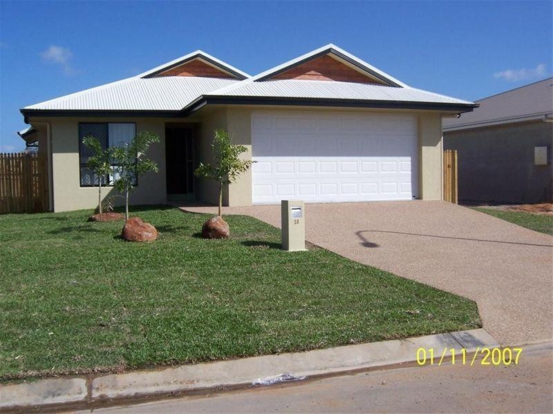 18 Daintree Drive, Bushland Beach QLD 4818