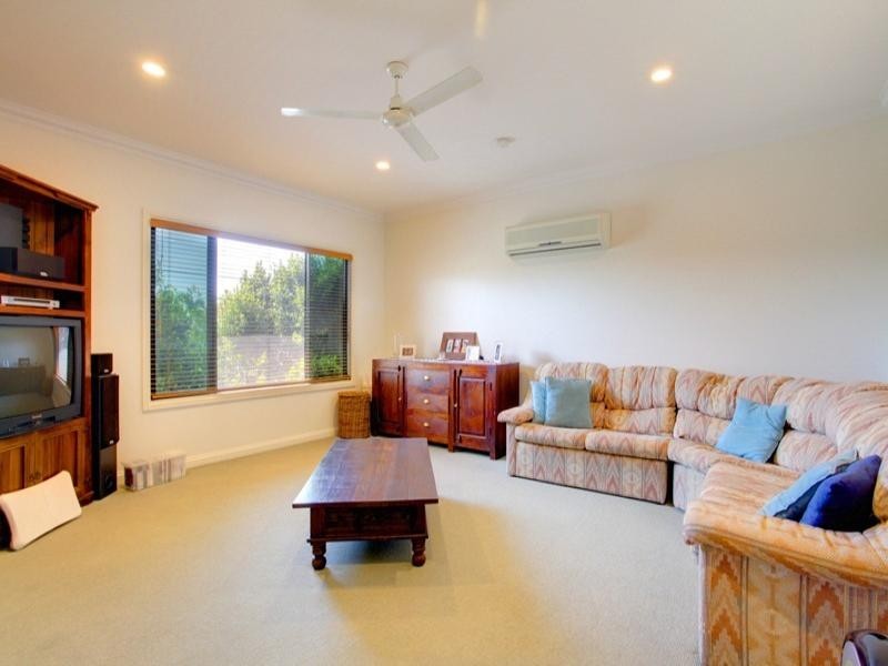 3 Buller Close, Mount Louisa QLD 4814