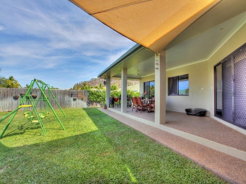 3 Buller Close, Mount Louisa QLD 4814