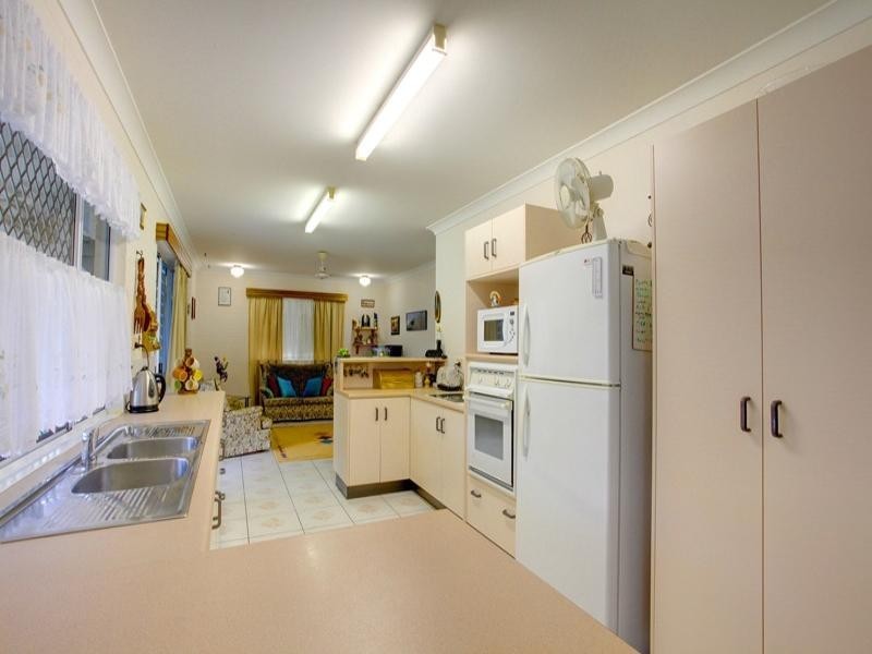 32 Lambert Street, Heatley QLD 4814