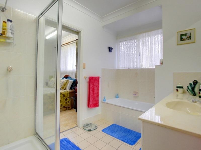 32 Lambert Street, Heatley QLD 4814