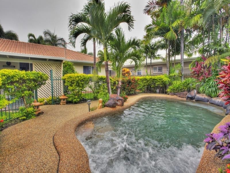 32 Lambert Street, Heatley QLD 4814