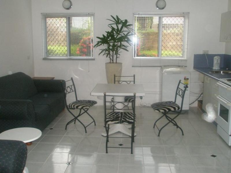 2/98 The Strand, Townsville QLD 4810