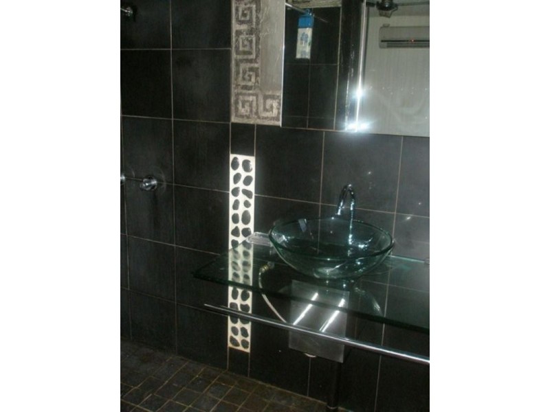 2/98 The Strand, Townsville QLD 4810