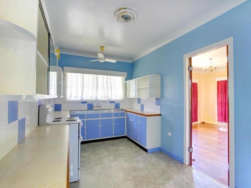 121 Ross River Road, Mundingburra QLD 4812