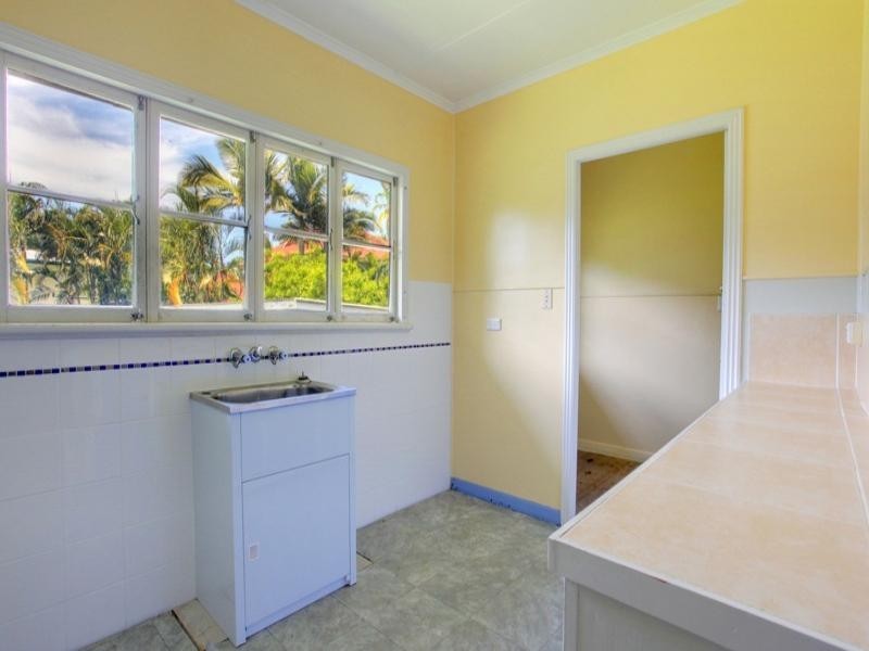 121 Ross River Road, Mundingburra QLD 4812