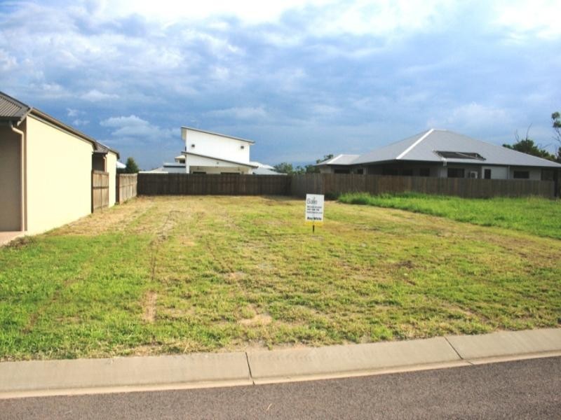 7 Riverwalk Way, Douglas QLD 4814