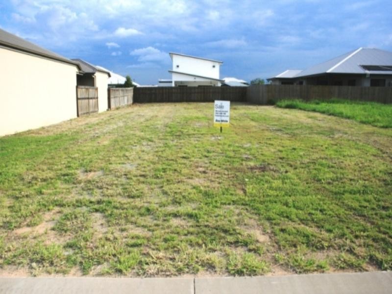 7 Riverwalk Way, Douglas QLD 4814