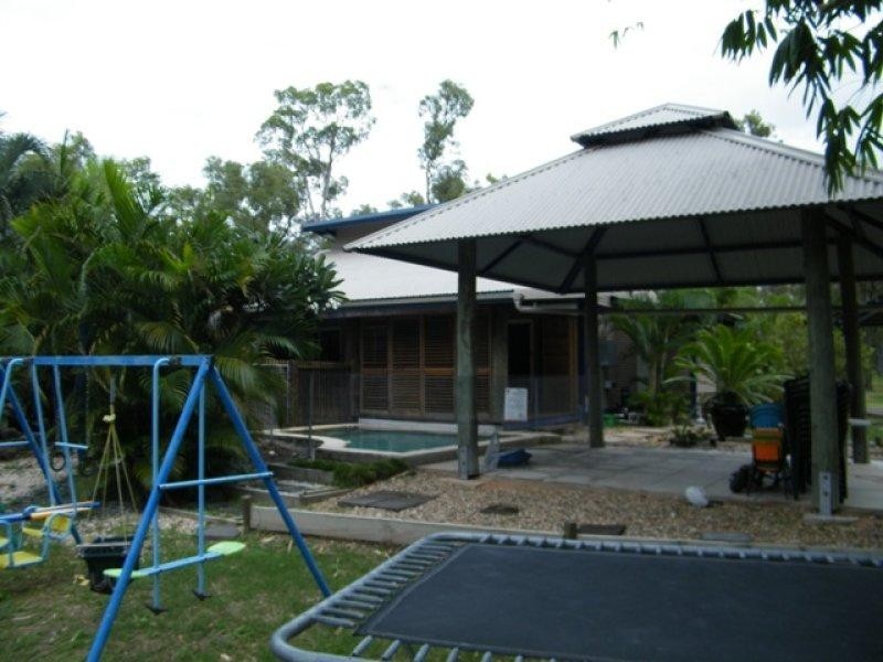 542 Cape Cleveland Road TOWNSVILLE,, Cape Cleveland QLD 4810