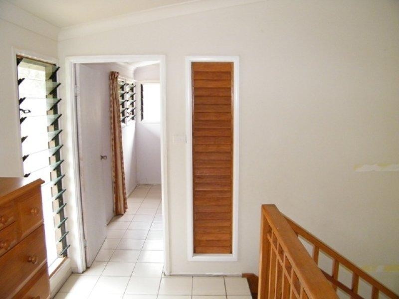 542 Cape Cleveland Road TOWNSVILLE,, Cape Cleveland QLD 4810