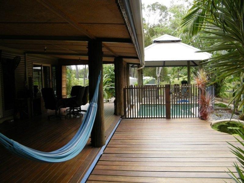 542 Cape Cleveland Road TOWNSVILLE,, Cape Cleveland QLD 4810