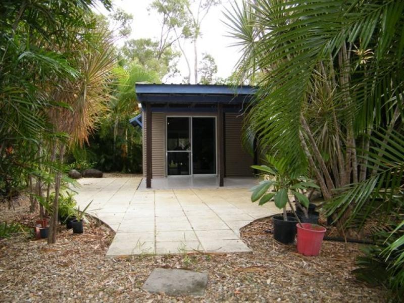 542 Cape Cleveland Road TOWNSVILLE,, Cape Cleveland QLD 4810