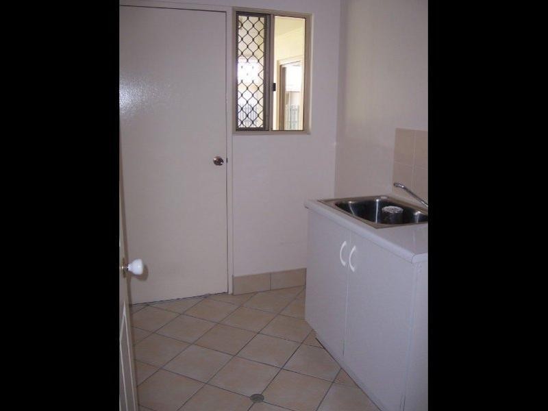 4 Seldon Place, Kirwan QLD 4817