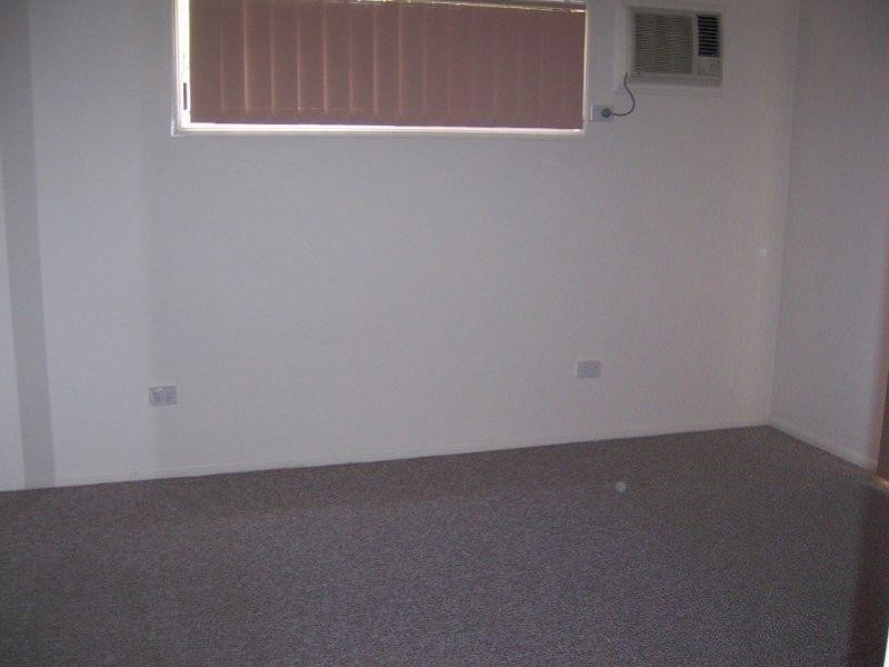 4 Seldon Place, Kirwan QLD 4817