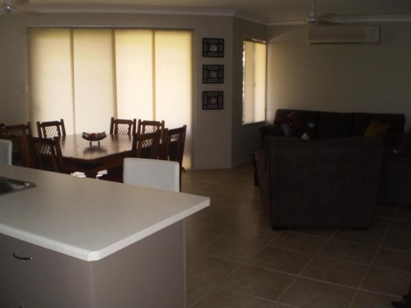 28 Blue Wren Drive, Kelso QLD 4815