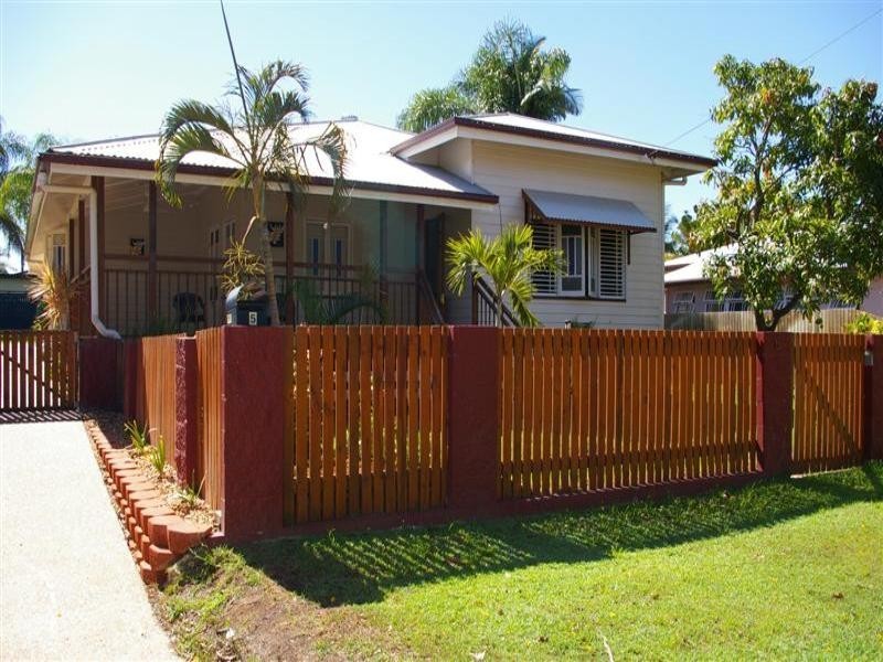 5 Hubert Street, South Townsville QLD 4810