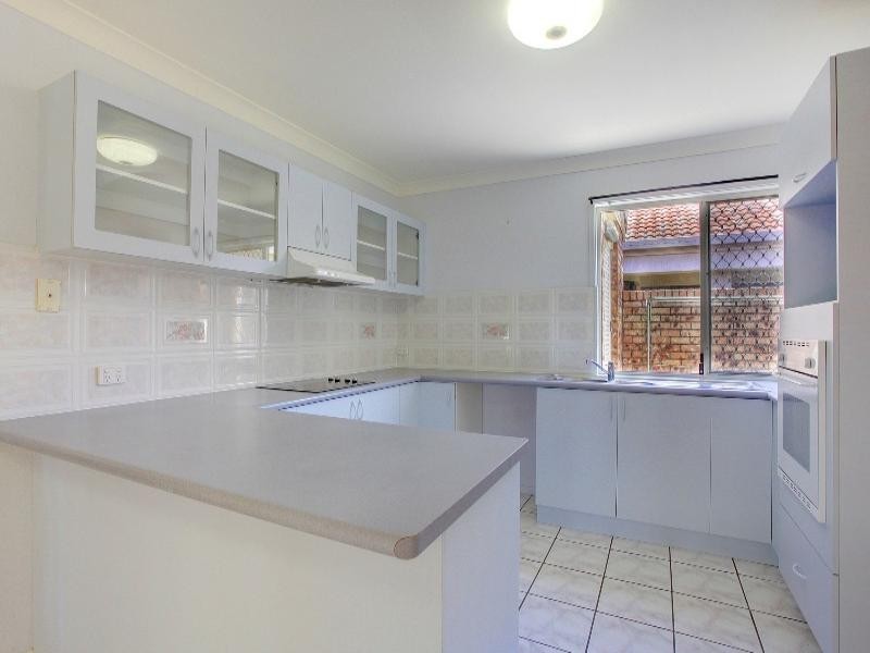6 Firefly Court, Kirwan QLD 4817
