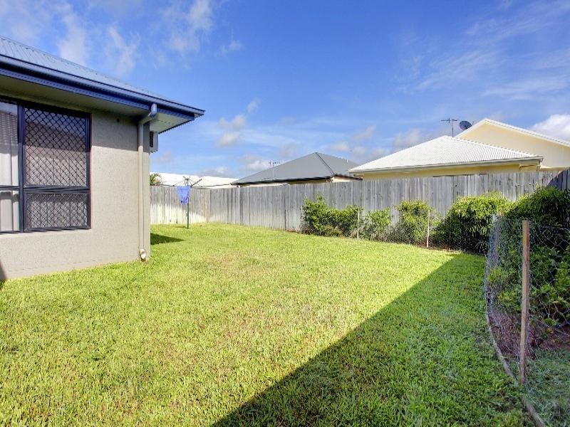 13 Summerlake Cct, FAIRFIELD WATERS, Idalia QLD 4811