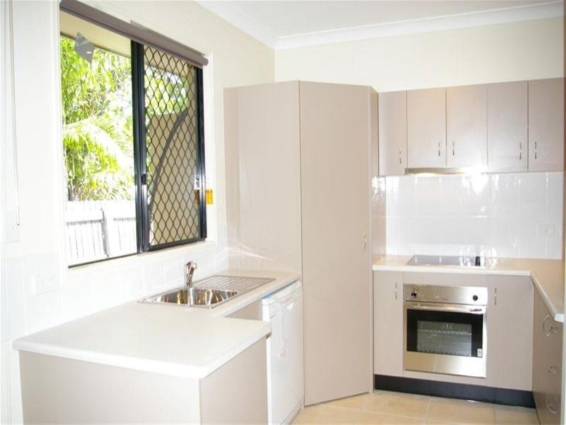 1/33 Gladstone Street, Pimlico QLD 4812