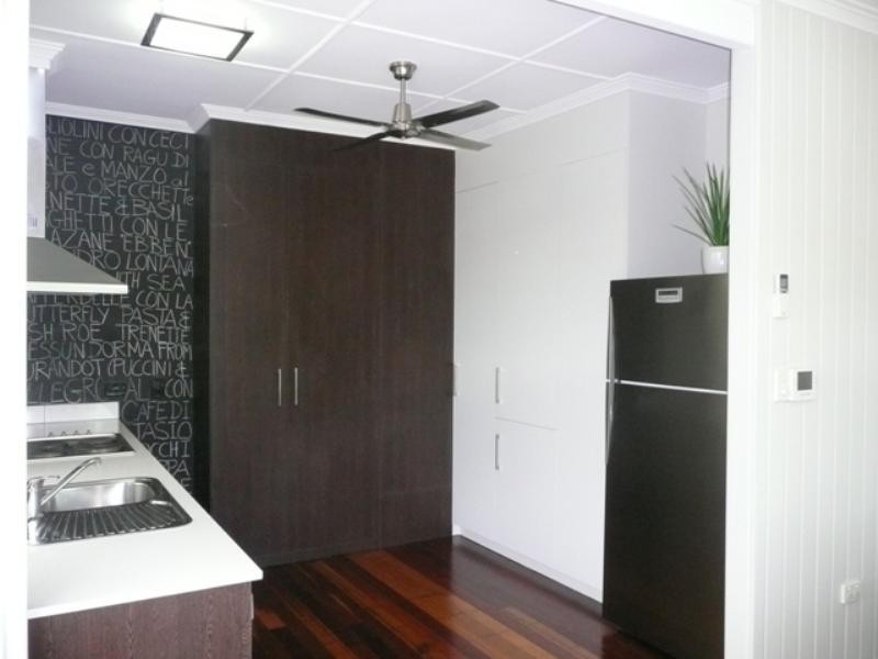 12A Carmody Street, Hermit Park QLD 4812