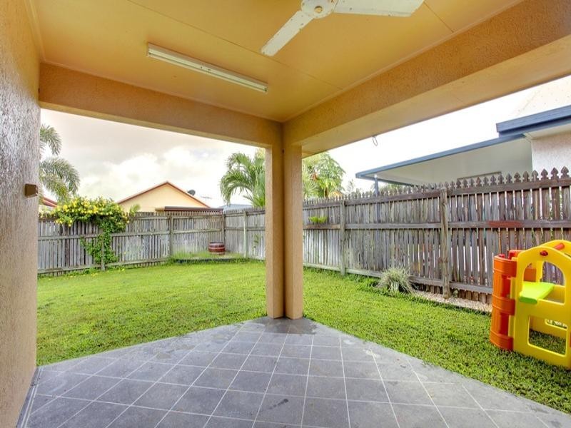 73 Estuary Parade, Douglas QLD 4814