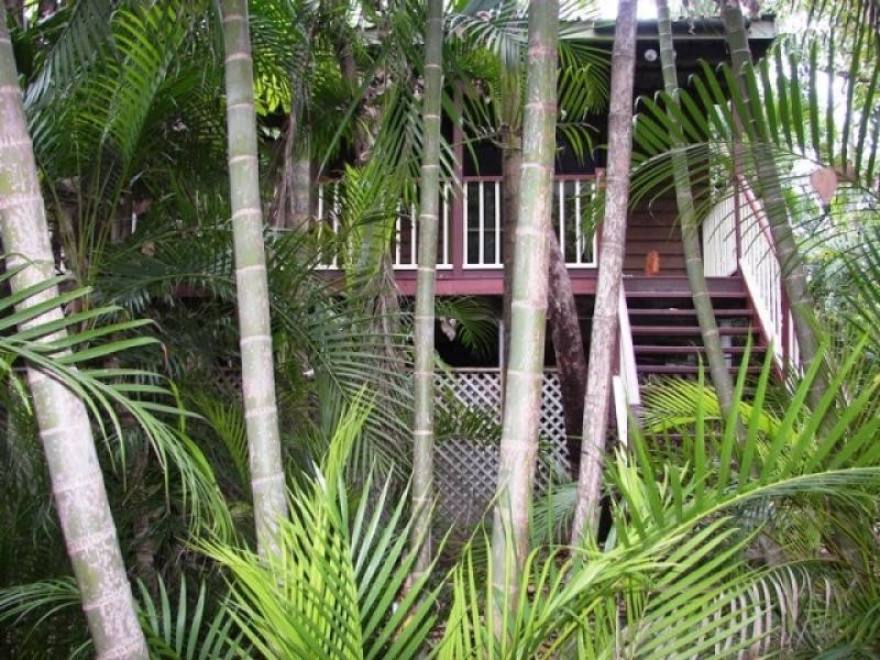 14 Mirimar Crescent, Magnetic Island QLD 4819
