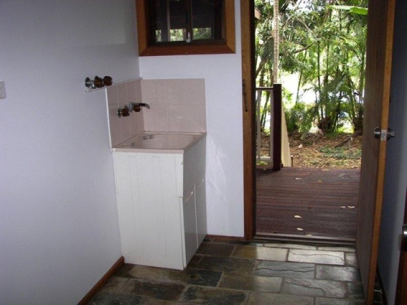 14 Mirimar Crescent, Magnetic Island QLD 4819