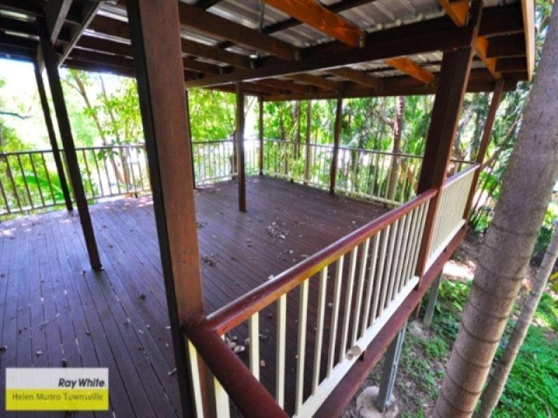 14 Mirimar Crescent, Magnetic Island QLD 4819
